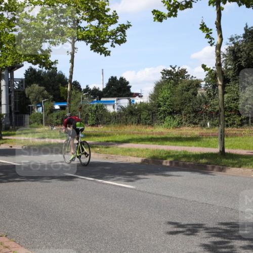 10.08.2025 - GEWOBA Citytriathlon Bremen Yannick Fuchs http://msf.ph/oto/8575285 10.08.2025 14:23:43 Radfahren 128, 158, 205, 234, 250, 317 meine-sportfotos.de