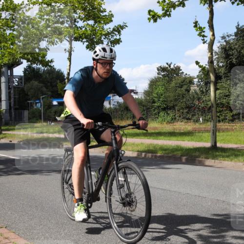 10.08.2025 - GEWOBA Citytriathlon Bremen Yannick Fuchs http://msf.ph/oto/8575310 10.08.2025 14:23:50 Radfahren 128, 158, 205, 221, 234 meine-sportfotos.de