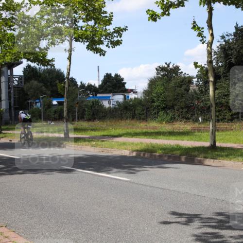 10.08.2025 - GEWOBA Citytriathlon Bremen Yannick Fuchs http://msf.ph/oto/8575321 10.08.2025 14:23:54 Radfahren 128, 158, 221 meine-sportfotos.de