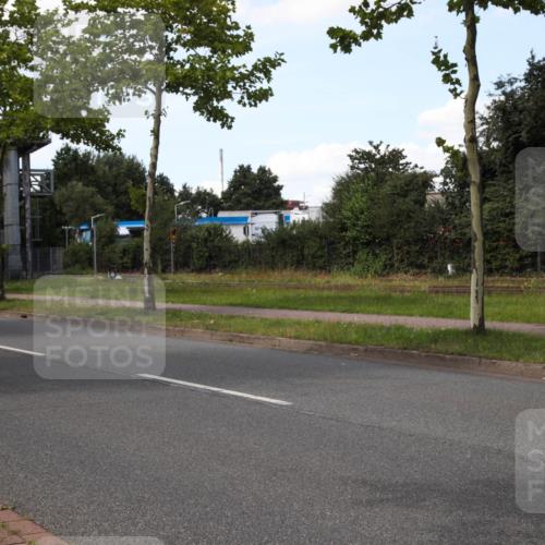 10.08.2025 - GEWOBA Citytriathlon Bremen Yannick Fuchs http://msf.ph/oto/8575335 10.08.2025 14:24:05 Radfahren 221, 474 meine-sportfotos.de