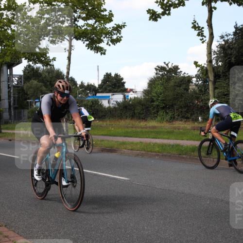10.08.2025 - GEWOBA Citytriathlon Bremen Yannick Fuchs http://msf.ph/oto/8575339 10.08.2025 14:24:18 Radfahren 169, 436, 474 meine-sportfotos.de