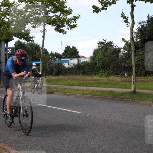 10.08.2025 - GEWOBA Citytriathlon Bremen Yannick Fuchs http://msf.ph/oto/8575342 10.08.2025 14:24:21 Radfahren 169, 436, 474 meine-sportfotos.de