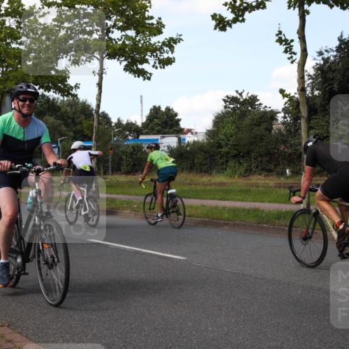 10.08.2025 - GEWOBA Citytriathlon Bremen Yannick Fuchs http://msf.ph/oto/8575347 10.08.2025 14:24:26 Radfahren 3, 169, 436, 474 meine-sportfotos.de