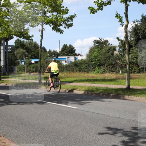 10.08.2025 - GEWOBA Citytriathlon Bremen Yannick Fuchs http://msf.ph/oto/8575369 10.08.2025 14:25:03 Radfahren 22, 166, 202, 235, 269, 346, 432 meine-sportfotos.de