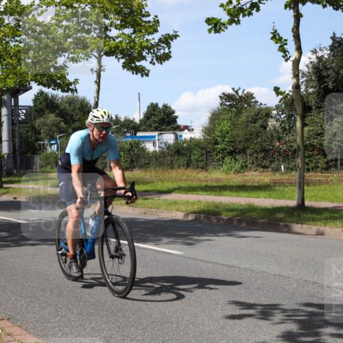 10.08.2025 - GEWOBA Citytriathlon Bremen Yannick Fuchs http://msf.ph/oto/8575382 10.08.2025 14:25:17 Radfahren 49, 85, 166, 202, 208, 235, 267, 270, 323, 326, 336, 462, 479 meine-sportfotos.de