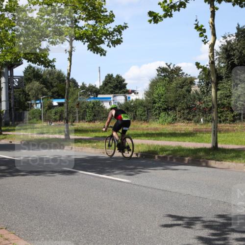 10.08.2025 - GEWOBA Citytriathlon Bremen Yannick Fuchs http://msf.ph/oto/8575389 10.08.2025 14:25:22 Radfahren 49, 85, 208, 267, 270, 323, 326, 336, 462, 479 meine-sportfotos.de