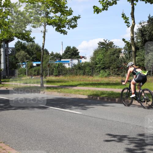 10.08.2025 - GEWOBA Citytriathlon Bremen Yannick Fuchs http://msf.ph/oto/8575398 10.08.2025 14:25:28 Radfahren 49, 85, 208, 267, 270, 323, 326, 336, 462, 479 meine-sportfotos.de