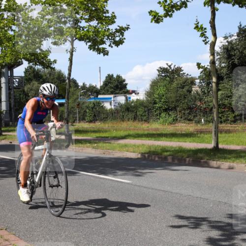 10.08.2025 - GEWOBA Citytriathlon Bremen Yannick Fuchs http://msf.ph/oto/8575424 10.08.2025 14:25:50 Radfahren 167, 181, 446, 499 meine-sportfotos.de