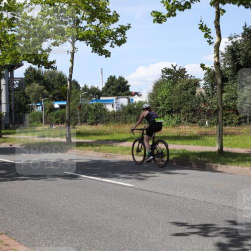 10.08.2025 - GEWOBA Citytriathlon Bremen Yannick Fuchs http://msf.ph/oto/8575438 10.08.2025 14:25:55 Radfahren 167, 181, 220, 273, 325, 331, 446, 499 meine-sportfotos.de