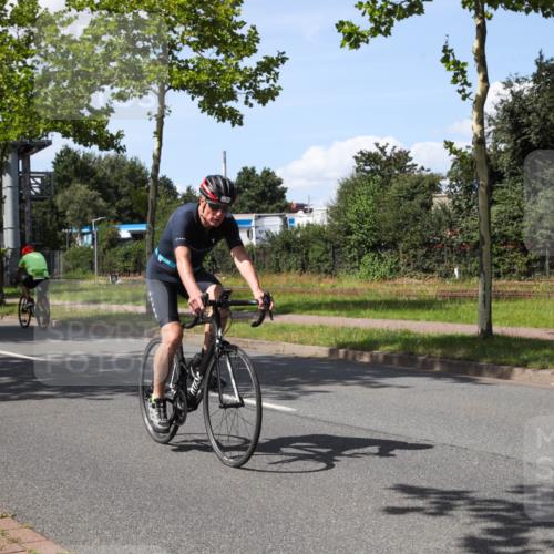 10.08.2025 - GEWOBA Citytriathlon Bremen Yannick Fuchs http://msf.ph/oto/8575466 10.08.2025 14:26:06 Radfahren 181, 220, 231, 273, 278, 325, 331, 446 meine-sportfotos.de