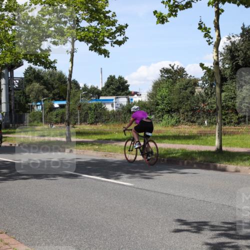 10.08.2025 - GEWOBA Citytriathlon Bremen Yannick Fuchs http://msf.ph/oto/8575486 10.08.2025 14:26:11 Radfahren 181, 220, 231, 273, 278, 325, 331 meine-sportfotos.de