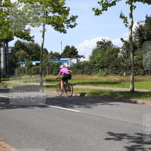 10.08.2025 - GEWOBA Citytriathlon Bremen Yannick Fuchs http://msf.ph/oto/8575487 10.08.2025 14:26:12 Radfahren 181, 220, 231, 273, 278, 325, 331 meine-sportfotos.de