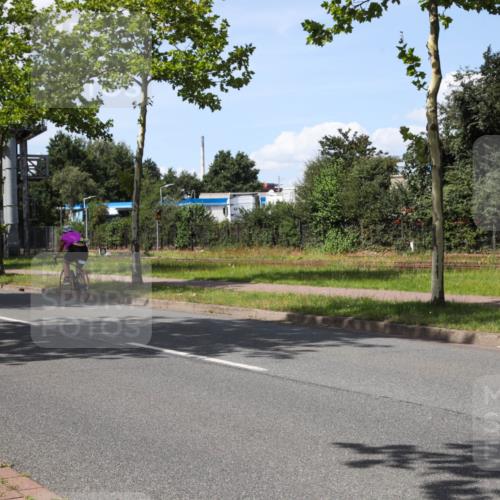 10.08.2025 - GEWOBA Citytriathlon Bremen Yannick Fuchs http://msf.ph/oto/8575490 10.08.2025 14:26:13 Radfahren 181, 220, 231, 273, 278, 325, 331 meine-sportfotos.de