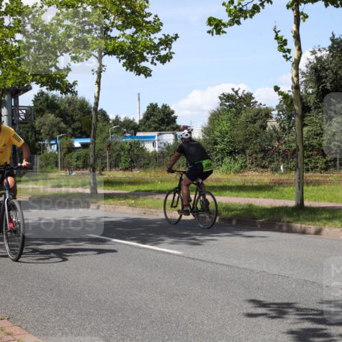 10.08.2025 - GEWOBA Citytriathlon Bremen Yannick Fuchs http://msf.ph/oto/8575494 10.08.2025 14:26:14 Radfahren 220, 231, 273, 278, 325, 331, 360 meine-sportfotos.de