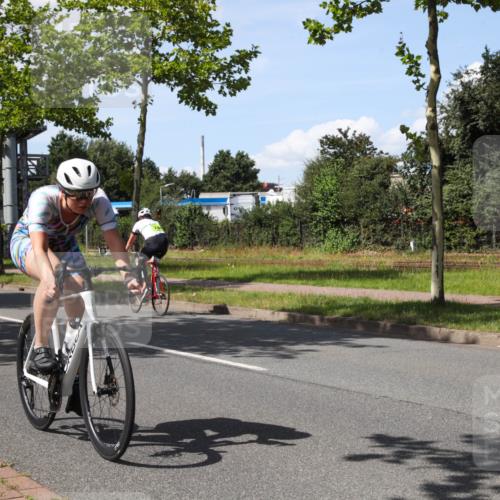 10.08.2025 - GEWOBA Citytriathlon Bremen Yannick Fuchs http://msf.ph/oto/8575581 10.08.2025 14:26:51 Radfahren 349, 358, 372, 408, 422, 445, 484, 497 meine-sportfotos.de