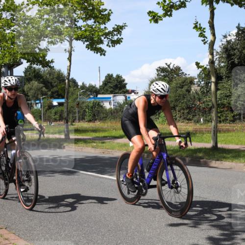 10.08.2025 - GEWOBA Citytriathlon Bremen Yannick Fuchs http://msf.ph/oto/8575584 10.08.2025 14:26:55 Radfahren 305, 349, 372, 408, 422, 445, 484, 497 meine-sportfotos.de