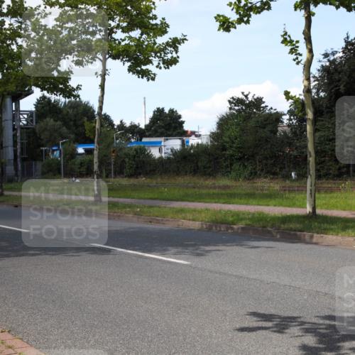 10.08.2025 - GEWOBA Citytriathlon Bremen Yannick Fuchs http://msf.ph/oto/8575597 10.08.2025 14:27:27 Radfahren 120, 156, 286, 320, 441 meine-sportfotos.de