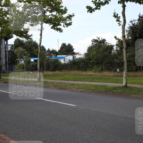 10.08.2025 - GEWOBA Citytriathlon Bremen Yannick Fuchs http://msf.ph/oto/8575632 10.08.2025 14:27:38 Radfahren 120, 156, 194, 320, 322, 363 meine-sportfotos.de