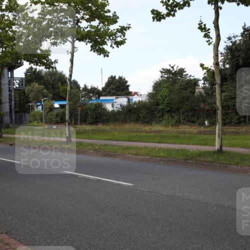 10.08.2025 - GEWOBA Citytriathlon Bremen Yannick Fuchs http://msf.ph/oto/8575634 10.08.2025 14:27:39 Radfahren 120, 156, 194, 320, 322, 363 meine-sportfotos.de