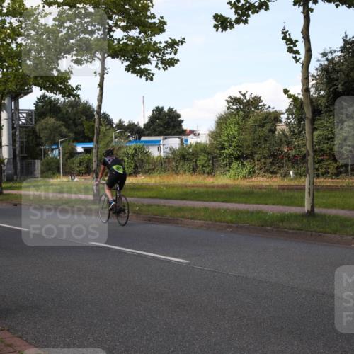 10.08.2025 - GEWOBA Citytriathlon Bremen Yannick Fuchs http://msf.ph/oto/8575642 10.08.2025 14:27:44 Radfahren 156, 159, 194, 293, 322, 363 meine-sportfotos.de