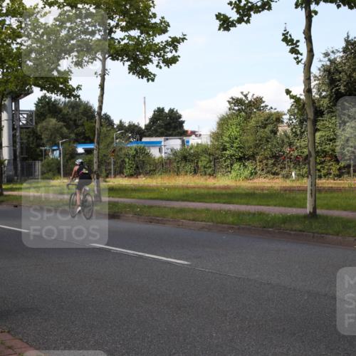 10.08.2025 - GEWOBA Citytriathlon Bremen Yannick Fuchs http://msf.ph/oto/8575646 10.08.2025 14:27:46 Radfahren 156, 159, 194, 293, 322, 363 meine-sportfotos.de