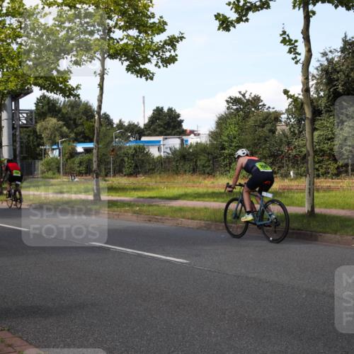 10.08.2025 - GEWOBA Citytriathlon Bremen Yannick Fuchs http://msf.ph/oto/8575660 10.08.2025 14:27:50 Radfahren 156, 159, 194, 293, 322, 363 meine-sportfotos.de