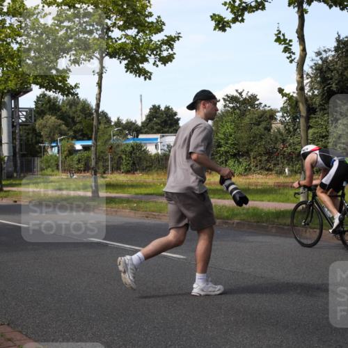 10.08.2025 - GEWOBA Citytriathlon Bremen Yannick Fuchs http://msf.ph/oto/8575669 10.08.2025 14:27:53 Radfahren 159, 194, 293, 322, 363 meine-sportfotos.de
