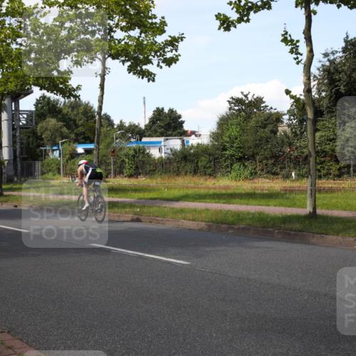 10.08.2025 - GEWOBA Citytriathlon Bremen Yannick Fuchs http://msf.ph/oto/8575672 10.08.2025 14:27:54 Radfahren 159, 194, 293, 322 meine-sportfotos.de