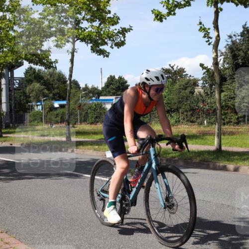 10.08.2025 - GEWOBA Citytriathlon Bremen Yannick Fuchs http://msf.ph/oto/8575725 10.08.2025 14:28:47 Radfahren 171, 193, 237, 350, 403, 467, 483 meine-sportfotos.de
