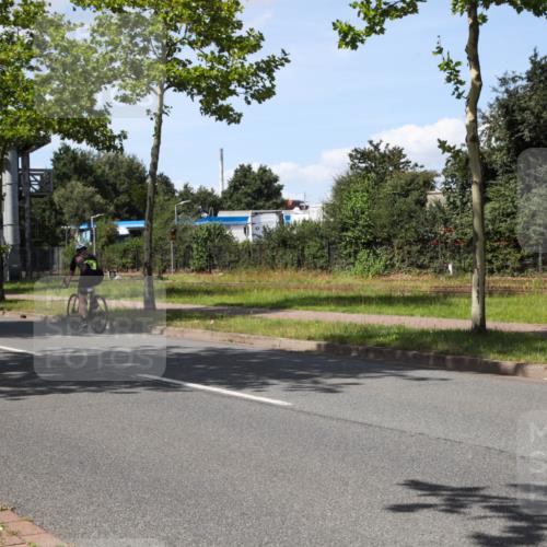 10.08.2025 - GEWOBA Citytriathlon Bremen Yannick Fuchs http://msf.ph/oto/8575760 10.08.2025 14:29:02 Radfahren 168, 172, 193, 321, 403 meine-sportfotos.de