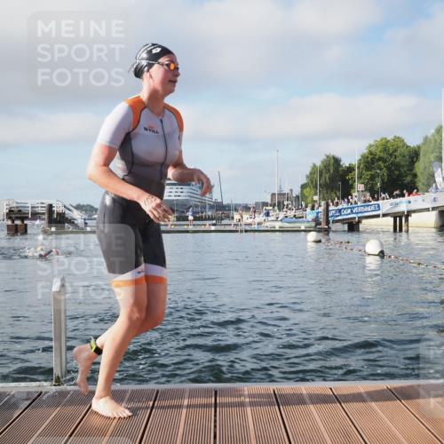17.08.2025 - KN Förde Triathlon 2025 KatJ http://msf.ph/oto/8575776 17.08.2025 09:07:40 Schwimmen 103, 104, 103, 104 meine-sportfotos.de
