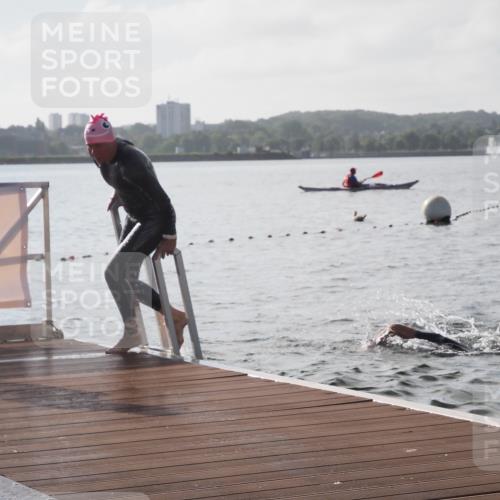 17.08.2025 - KN Förde Triathlon 2025 KatJ http://msf.ph/oto/8575939 17.08.2025 09:10:21 Schwimmen 105, 109, 114, 119, 253, 105, 109, 114, 119, 120 meine-sportfotos.de