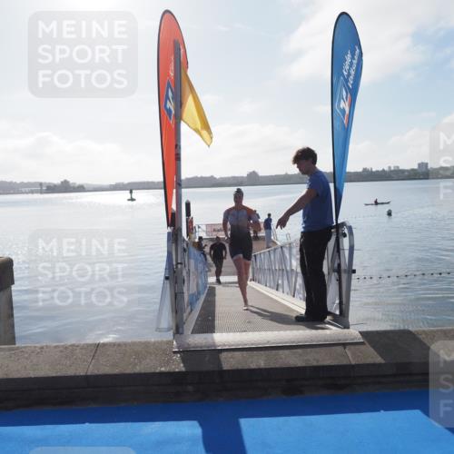 17.08.2025 - KN Förde Triathlon 2025 MichiJ http://msf.ph/oto/8575942 17.08.2025 09:07:46 Schwimmen 103, 104, 103 meine-sportfotos.de