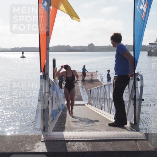 17.08.2025 - KN Förde Triathlon 2025 MichiJ http://msf.ph/oto/8576157 17.08.2025 09:08:59 Schwimmen 101, 107, 101, 107 meine-sportfotos.de