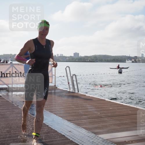 17.08.2025 - KN Förde Triathlon 2025 KatJ http://msf.ph/oto/8576441 17.08.2025 09:13:24 Schwimmen 135, 148, 198, 122, 130, 135, 148, 198 meine-sportfotos.de