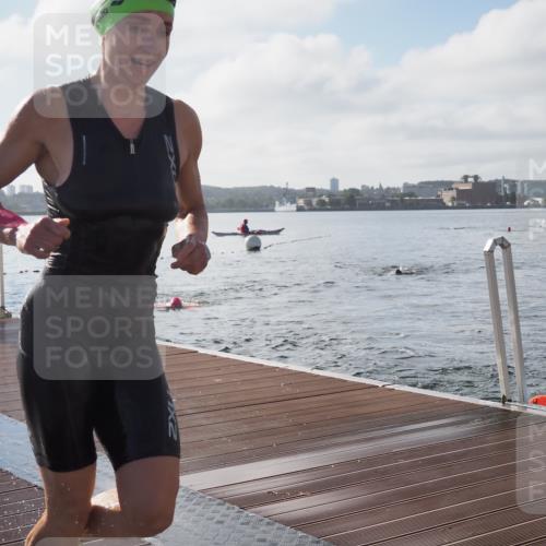 17.08.2025 - KN Förde Triathlon 2025 KatJ http://msf.ph/oto/8576448 17.08.2025 09:13:25 Schwimmen 135, 148, 198, 122, 130, 135, 148, 198 meine-sportfotos.de