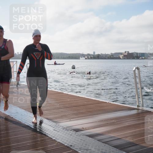 17.08.2025 - KN Förde Triathlon 2025 KatJ http://msf.ph/oto/8576696 17.08.2025 09:14:51 Schwimmen 128, 133, 139, 146, 150, 152, 155, 159, 128, 139, 146, 150, 155, 159 meine-sportfotos.de