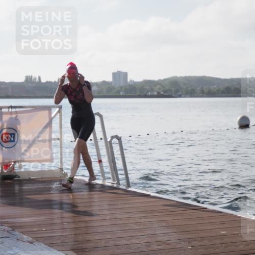 17.08.2025 - KN Förde Triathlon 2025 KatJ http://msf.ph/oto/8576804 17.08.2025 09:15:13 Schwimmen 143, 145, 147, 133, 143, 145, 147 meine-sportfotos.de