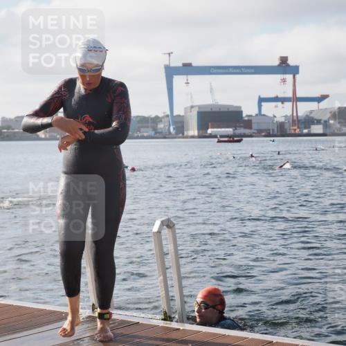 17.08.2025 - KN Förde Triathlon 2025 KatJ http://msf.ph/oto/8576863 17.08.2025 09:15:22 Schwimmen 141, 143, 149, 141, 143, 149 meine-sportfotos.de