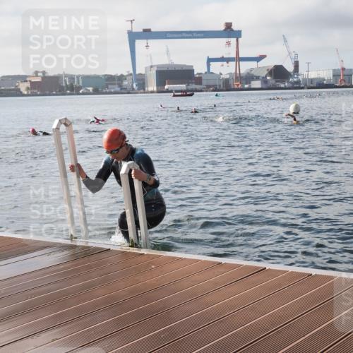 17.08.2025 - KN Förde Triathlon 2025 KatJ http://msf.ph/oto/8576877 17.08.2025 09:15:27 Schwimmen 141, 149, 141, 143, 149 meine-sportfotos.de
