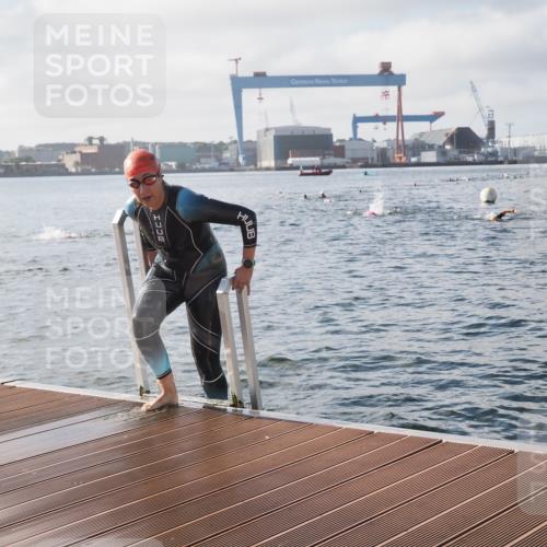 17.08.2025 - KN Förde Triathlon 2025 KatJ http://msf.ph/oto/8576889 17.08.2025 09:15:28 Schwimmen 141, 149, 141, 143, 149 meine-sportfotos.de