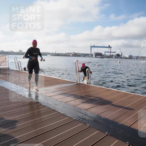 17.08.2025 - KN Förde Triathlon 2025 KatJ http://msf.ph/oto/8577012 17.08.2025 09:16:02 Schwimmen 137, 156, 162, 168, 137, 162, 168 meine-sportfotos.de