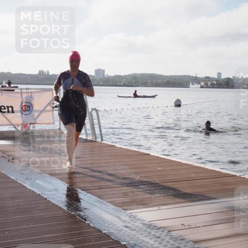 17.08.2025 - KN Förde Triathlon 2025 KatJ http://msf.ph/oto/8577117 17.08.2025 09:16:13 Schwimmen 156, 164, 137, 156, 162, 164 meine-sportfotos.de
