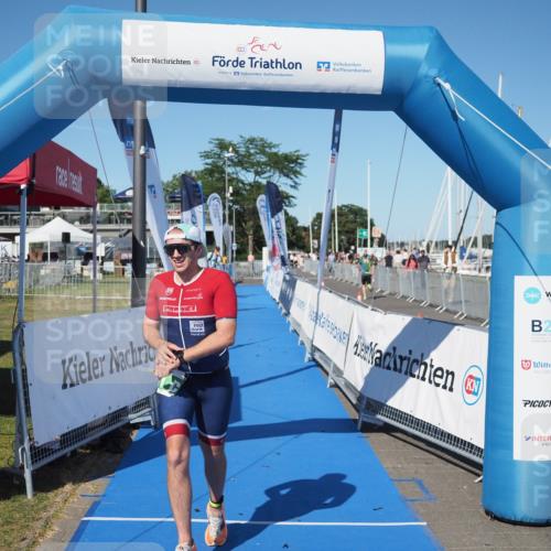 17.08.2025 - KN Förde Triathlon 2025 MichiJ http://msf.ph/oto/8577264 17.08.2025 16:05:01 Laufen 31 meine-sportfotos.de