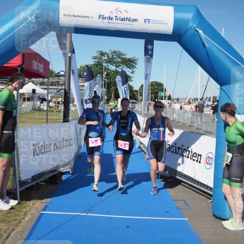 17.08.2025 - KN Förde Triathlon 2025 MichiJ http://msf.ph/oto/8577939 17.08.2025 16:12:45 Laufen 23, 30 meine-sportfotos.de