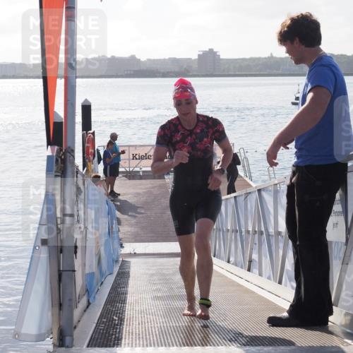 17.08.2025 - KN Förde Triathlon 2025 MichiJ http://msf.ph/oto/8578122 17.08.2025 09:15:23 Schwimmen 143, 145, 147, 141, 143, 149 meine-sportfotos.de