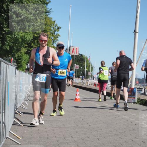 17.08.2025 - KN Förde Triathlon 2025 KatJ http://msf.ph/oto/8578189 17.08.2025 12:14:05 Laufen 294, 351, 374, 380, 609, 611 meine-sportfotos.de