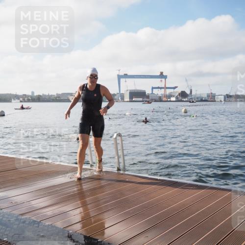 17.08.2025 - KN Förde Triathlon 2025 KatJ http://msf.ph/oto/8578211 17.08.2025 09:18:37 Schwimmen 192, 250, 174, 192, 250 meine-sportfotos.de