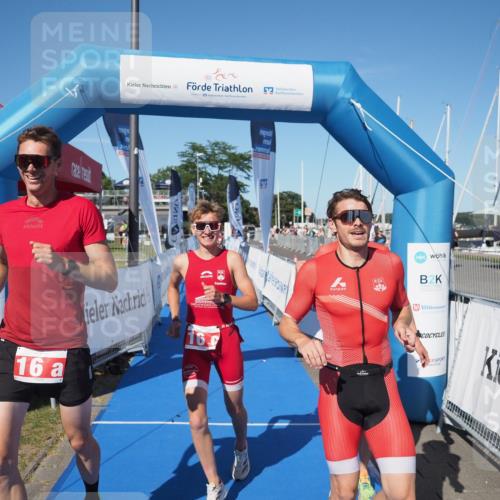 17.08.2025 - KN Förde Triathlon 2025 MichiJ http://msf.ph/oto/8578217 17.08.2025 16:13:23 Laufen 16 meine-sportfotos.de