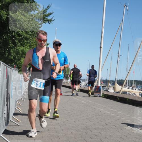 17.08.2025 - KN Förde Triathlon 2025 KatJ http://msf.ph/oto/8578251 17.08.2025 12:14:06 Laufen 294, 351, 374, 380, 609, 611 meine-sportfotos.de